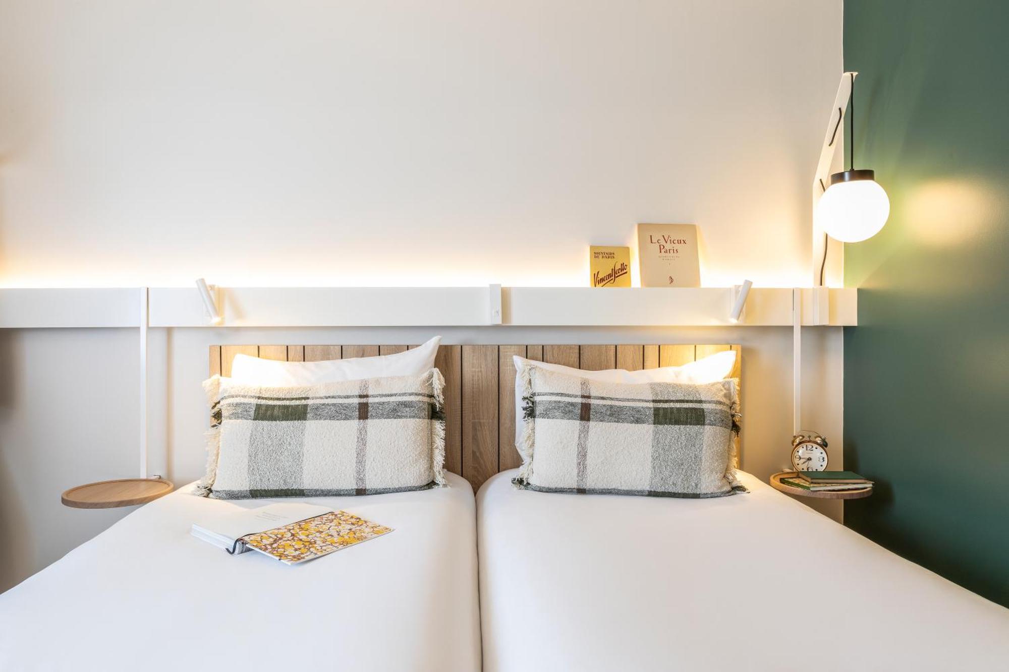 Hotel Ibis Maine Montparnasse Paříž Pokoj fotografie